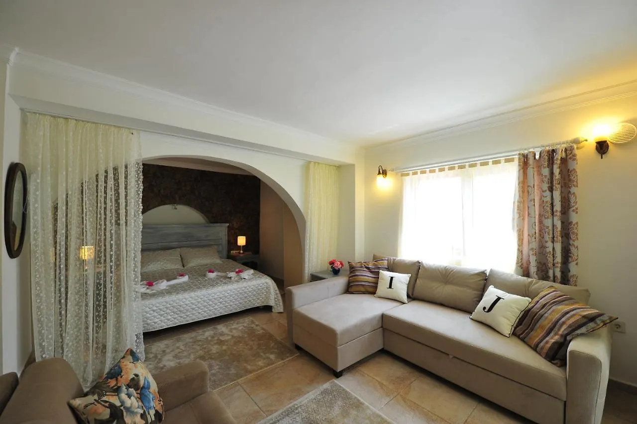 Karianda Hotel Göltürkbükü