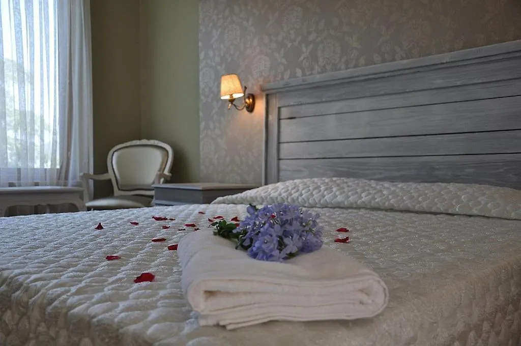 Karianda Hotel Göltürkbükü 0*,  Türkiye