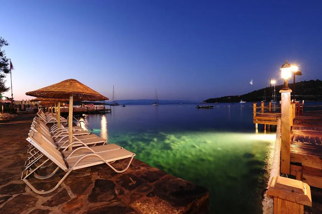 Karianda Hotel Göltürkbükü