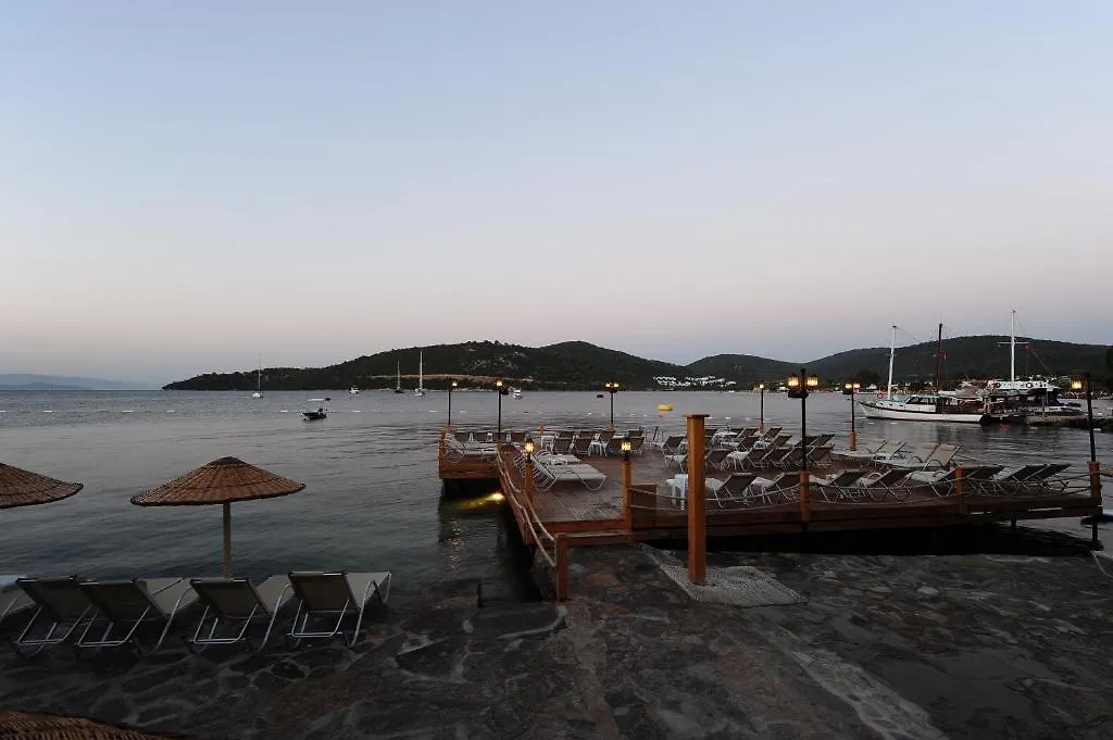 Karianda Hotel Göltürkbükü