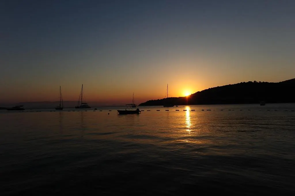 Karianda Hotel Göltürkbükü 0*,  Türkiye