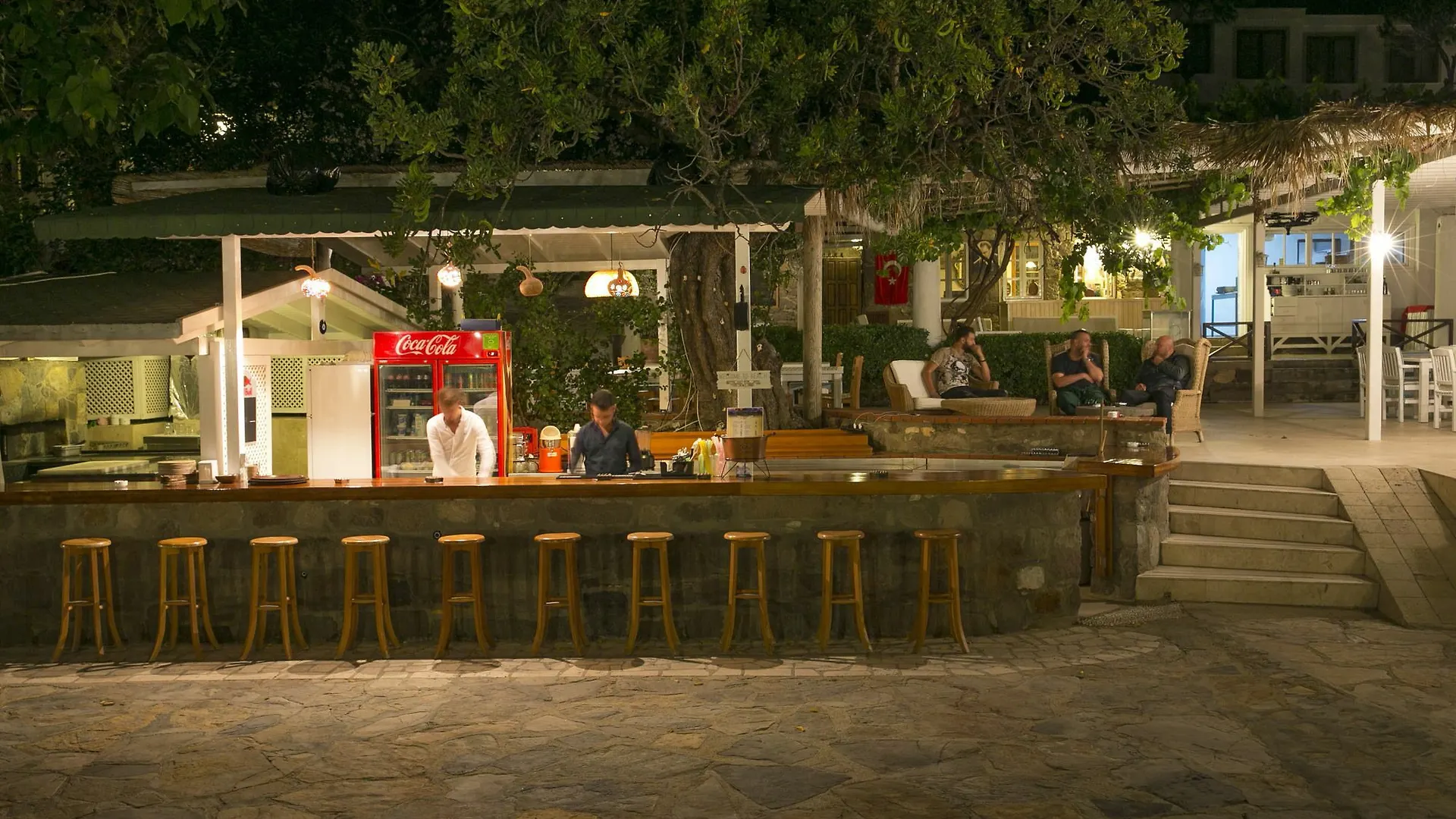 Karianda Hotel Golturkbuku